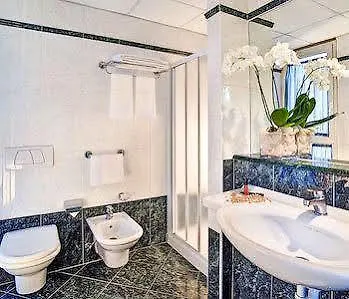 מלון Eliseo Terme 3*